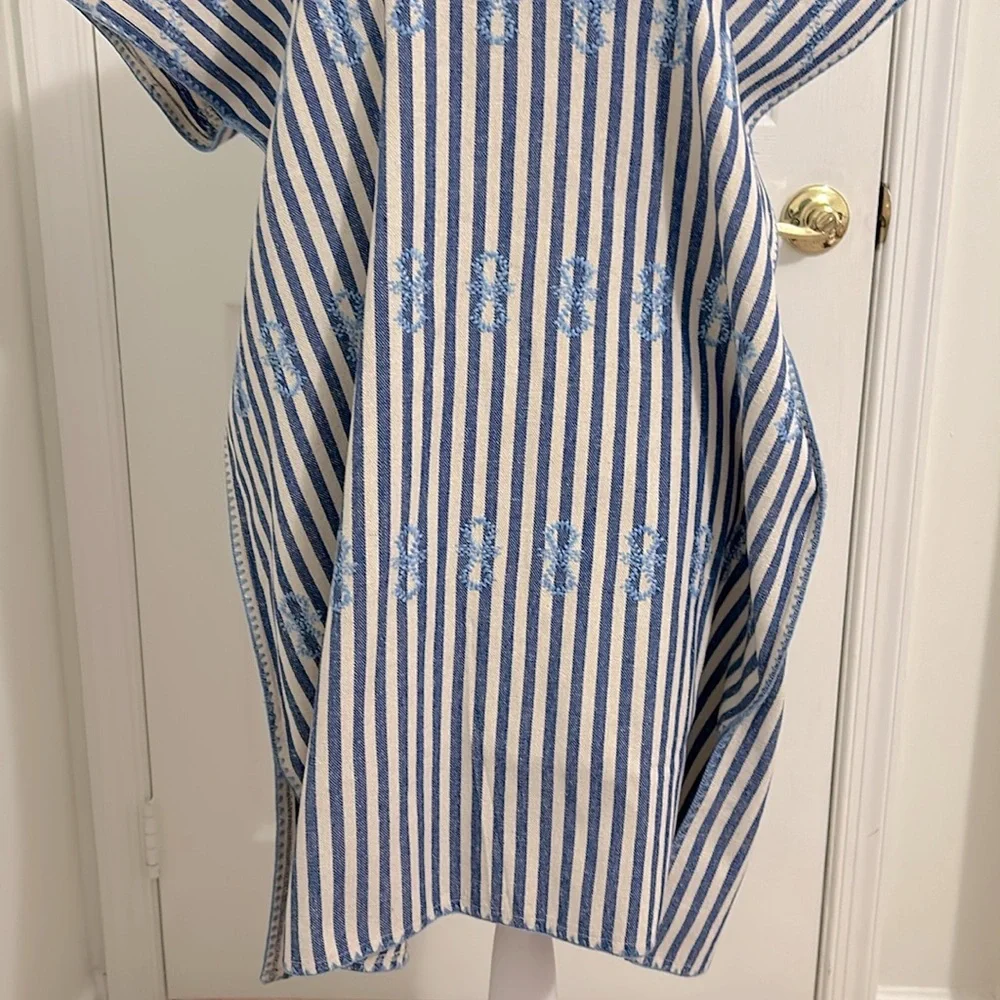 Tuckernuck Floral Embroidered Striped Sullivan Caftan Blue & White Size Medium - Picture 6 of 13